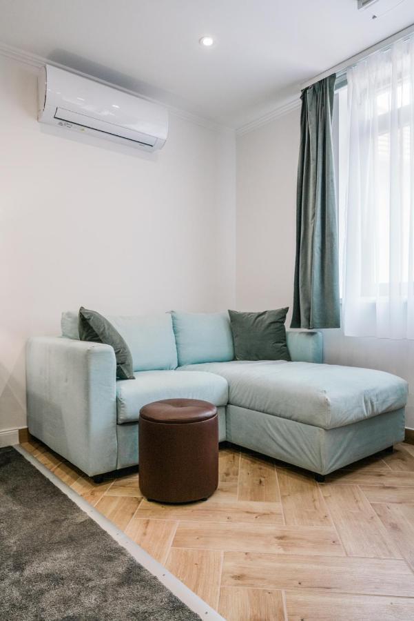 Monbuhim Comfort Veszprém Exteriör bild