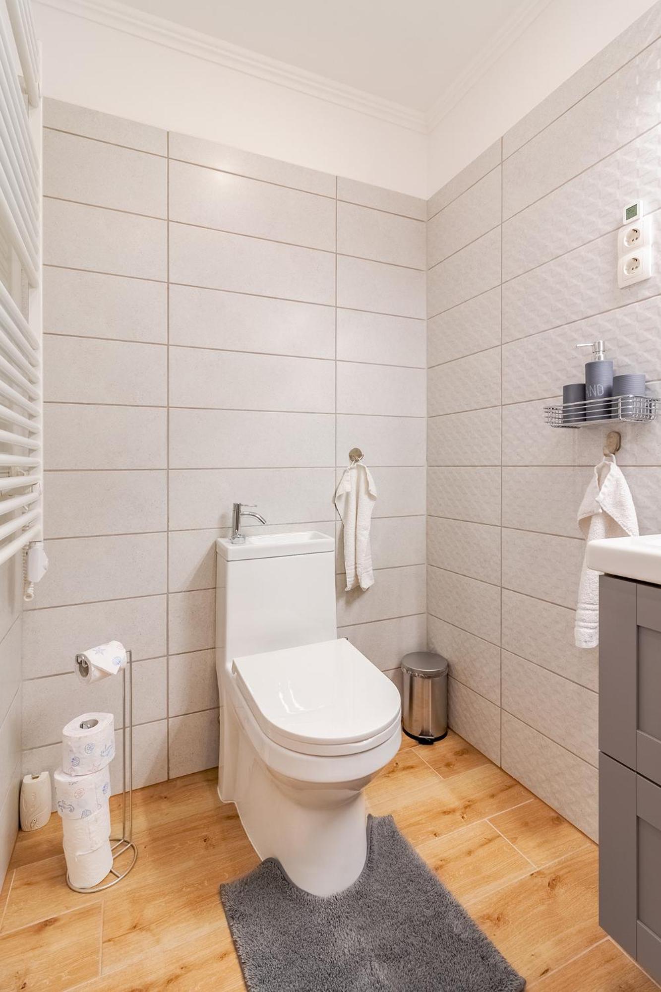 Monbuhim Comfort Veszprém Exteriör bild